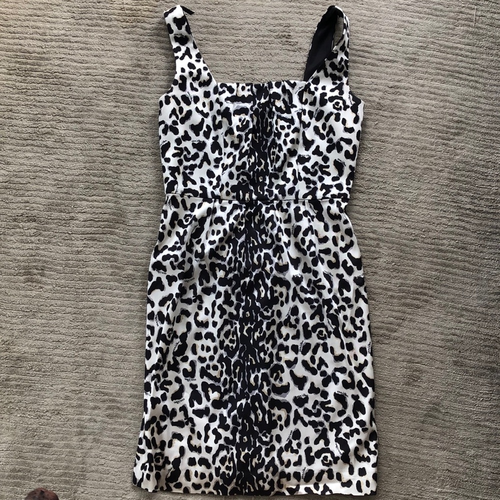 Black/white leopard dress